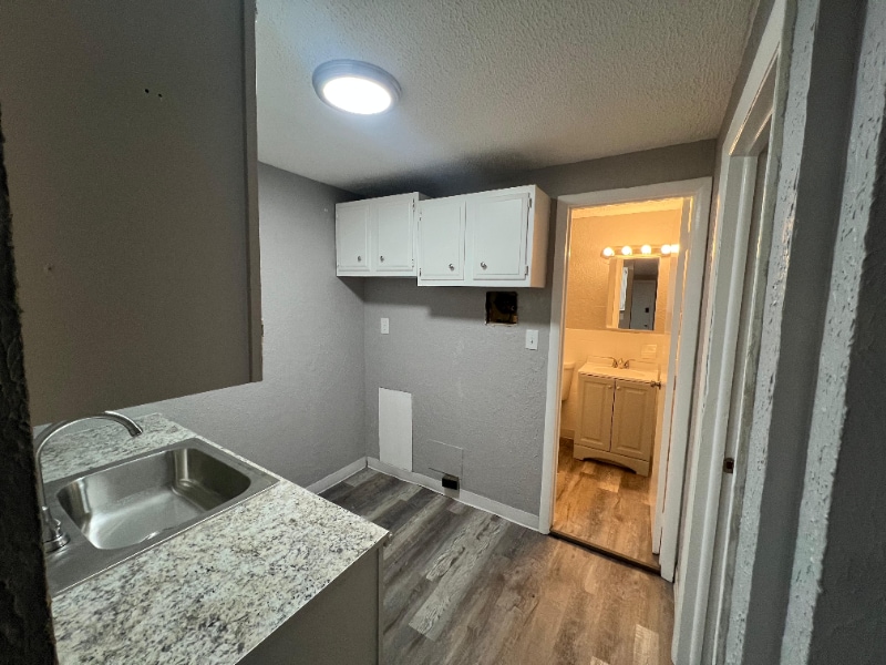 Photo - 13430 Euclid Ave (East Cleveland, OH)