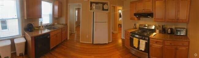 Building Photo - 44 Clarendon Ave