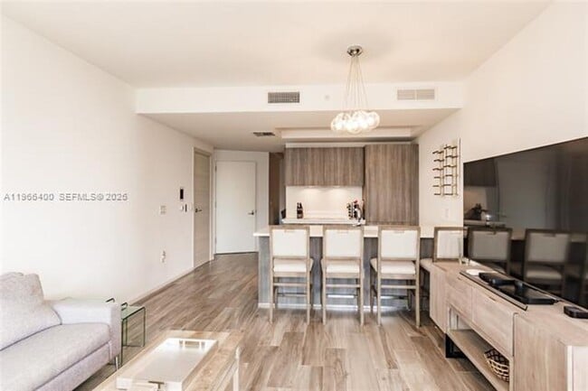 Building Photo - 801 S Miami Ave