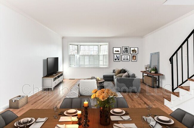 Photo - 1460 N Quinn St House