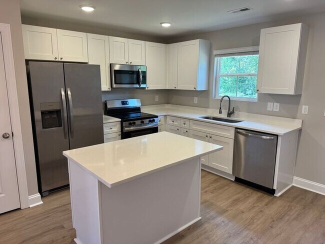 Building Photo - Great Kannapolis location!