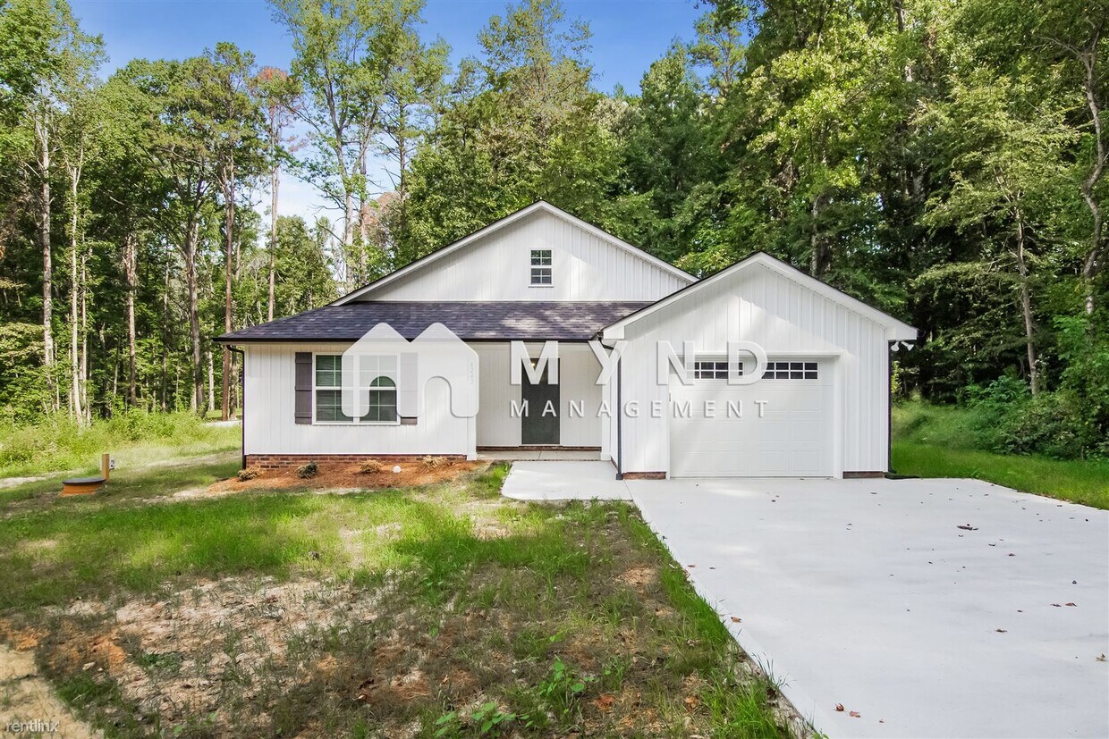 3 br, 2 bath House 4242 Burgin St House Rental in Kannapolis, NC