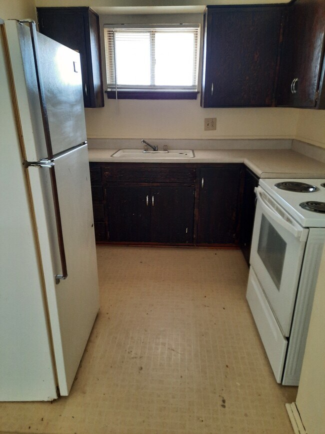 Kitchen - 611 S 2nd St