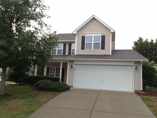 Primary Photo - 1 Pilot Ridge Court