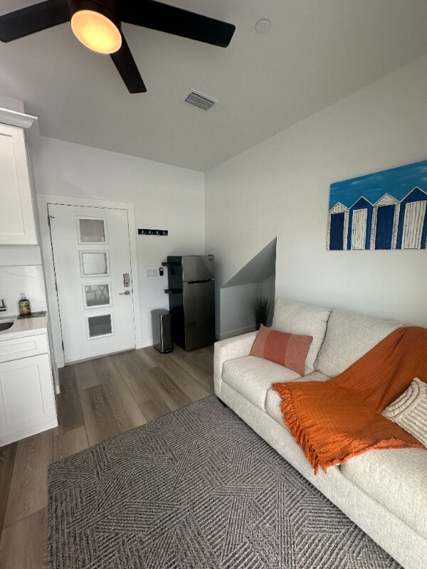 Foto del edificio - 527 N Garden Ave