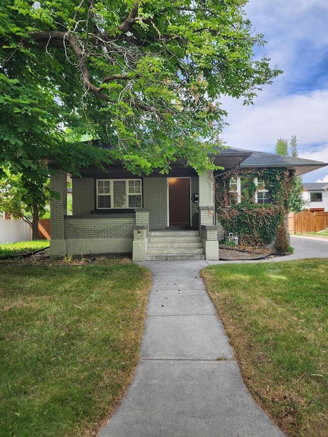 Building Photo - 81 W 200 N