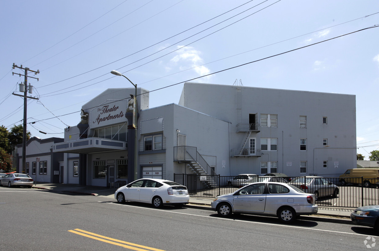 Primary Photo - Theater Apartments