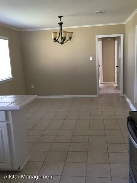 Foto del edificio - 3 br, 1 bath House - 148 West Lisa Street