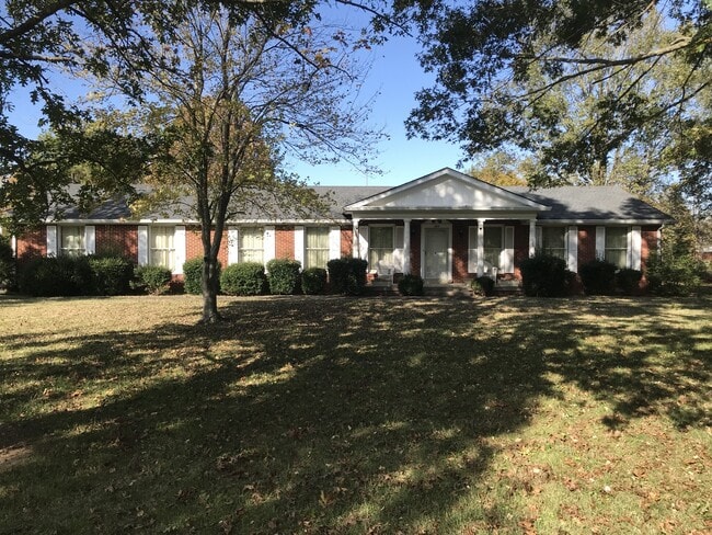Building Photo - 285 Poplar Hill Rd