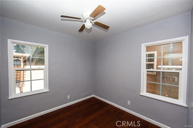 Foto del edificio - 9827 Beach St
