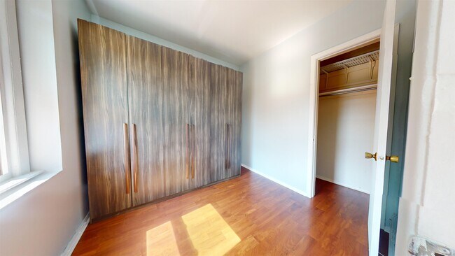 Foto del edificio - 328 49th St