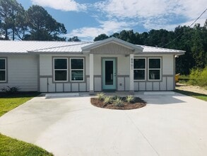 Building Photo - 2301 Anne Ave