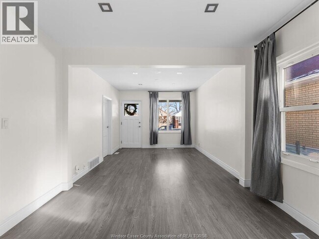 Building Photo - 1111 Hall Ave