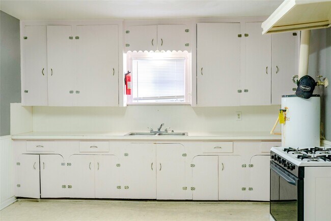 Foto del edificio - 2218 1/2 Chapman St