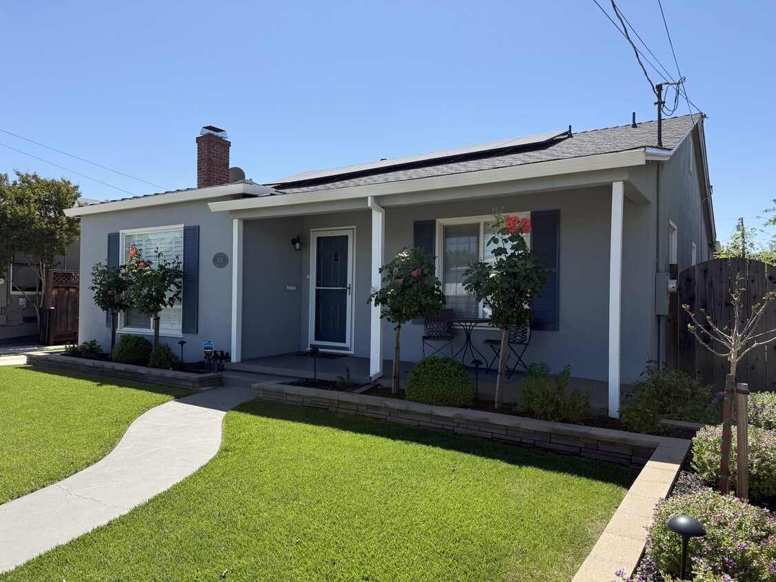 Primary Photo - 2331 Fourth St