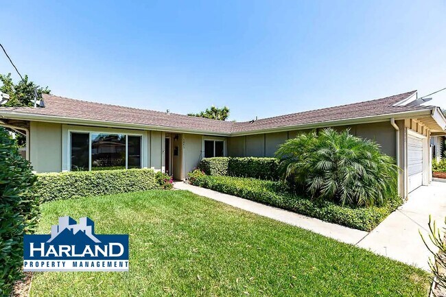 Building Photo - 6845 Radcliffe Dr