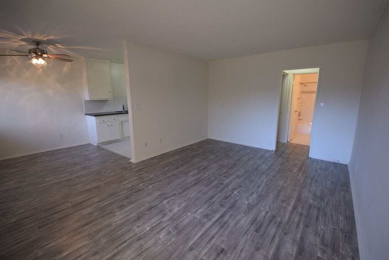 Foto principal - Cambridge Apartments