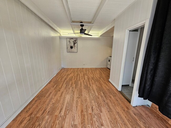Foto del edificio - Walkup Studio in Waikiki