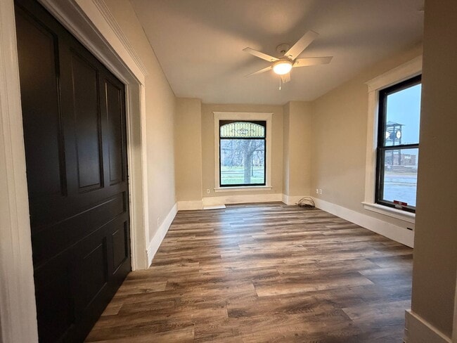 Foto del edificio - 1035 1st Ave S