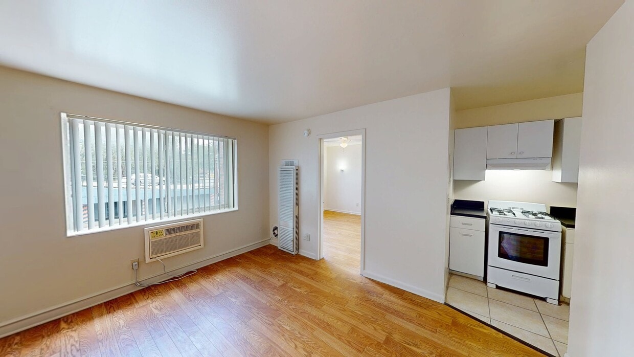 Photo - College Manor Apartments
