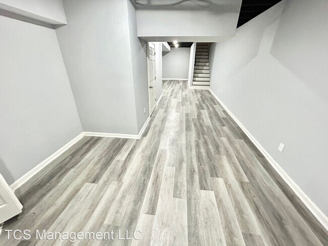 Building Photo - 3 br, 2.5 bath House - 411 North Salford S...