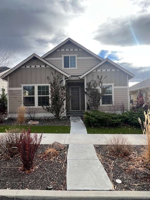 Primary Photo - 4 Bed 2.5 Bath in Boise!