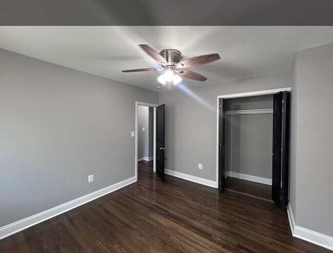 Foto del edificio - 4 Bedrooms 2 Bathrooms, 21239