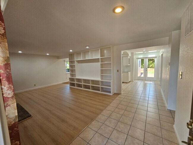 Foto del edificio - REGAL 5 Bed/3 Bath Home in FREMONT