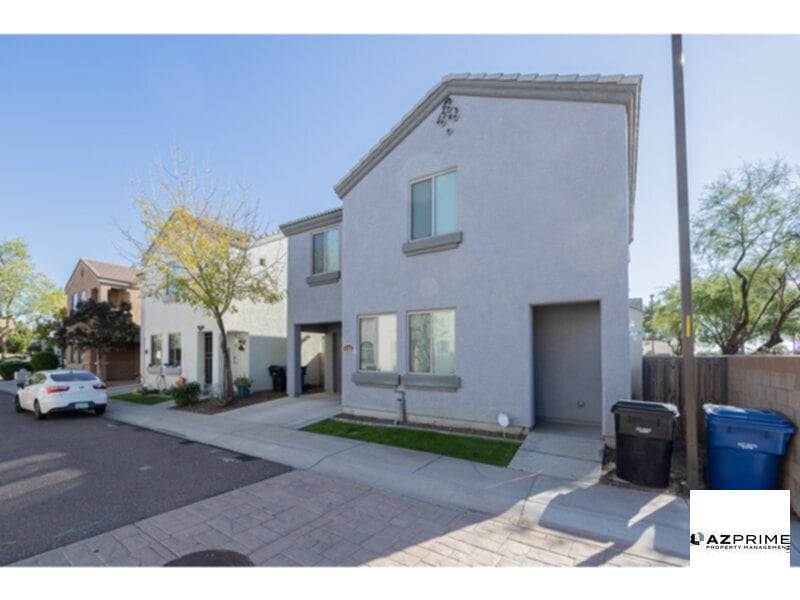 Primary Photo - Exceptional Mesa 4/2.5 House with Modern Comforts!