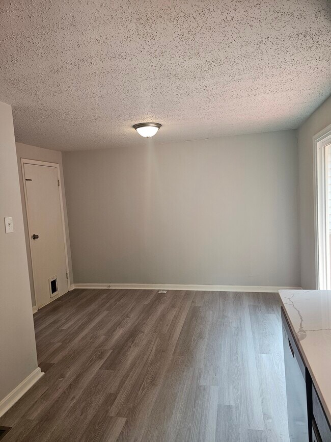 Building Photo - 13524 Bentley Cir