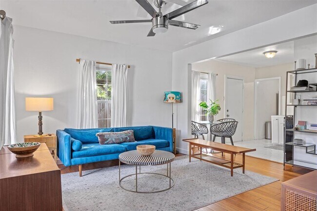 Foto del edificio - 1167 Ridgeway Dr