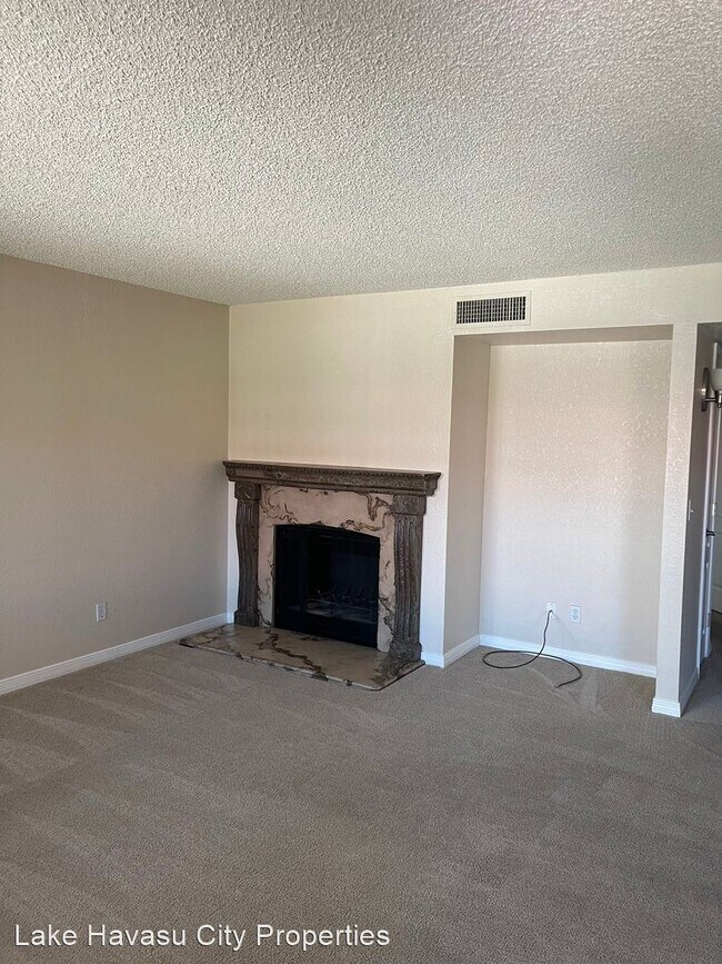 Building Photo - 2 br, 2 bath House - 101 Mulberry Unit 5