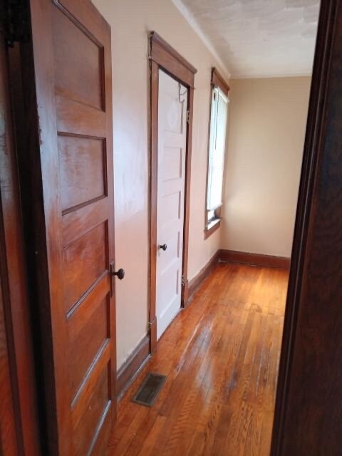 Foto del edificio - 1552 Lewis St