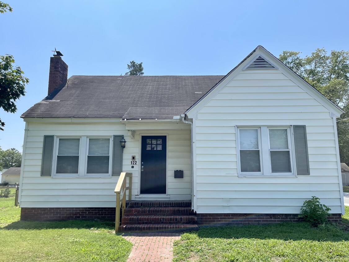Foto principal - 122 Marshall St