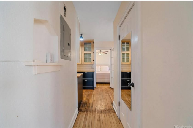 Building Photo - 955 N Washington St