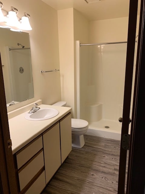 Bathroom - Pine Crest Apartments