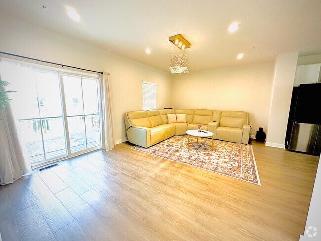Building Photo - 50 Dolcie Ln