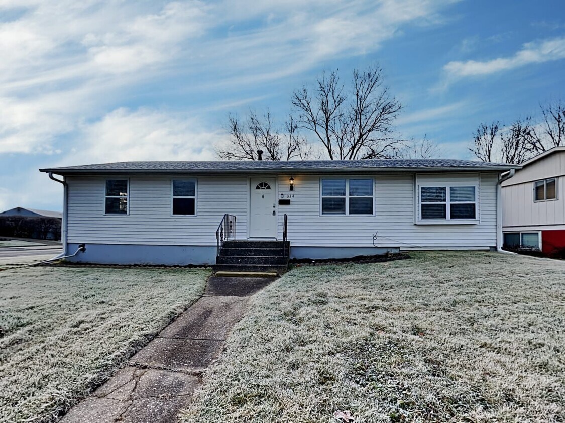 Primary Photo - 334 E Center St