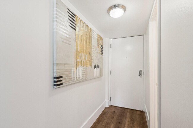 Foto del edificio - 1301 River Reach Dr