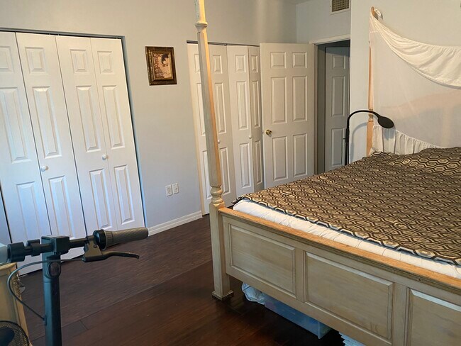 Bedroom - 1220 Reserve Way