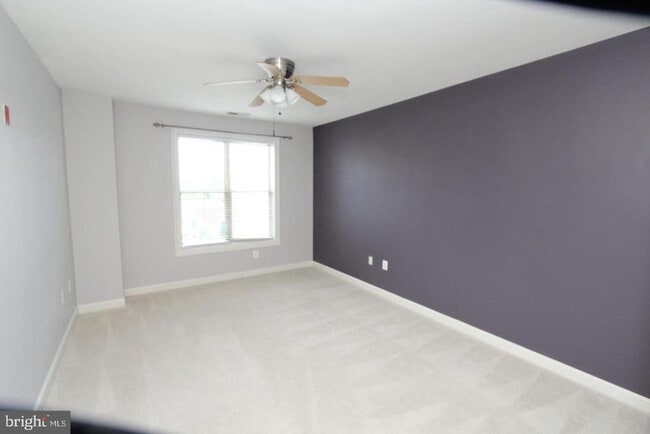 Building Photo - 500 Belmont Bay Dr