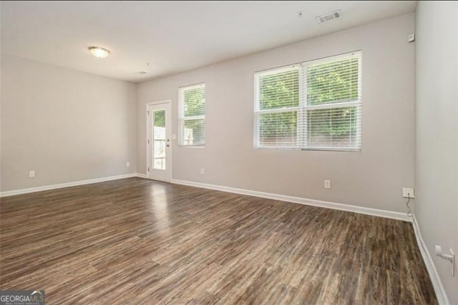 Building Photo - 1881 Millstream Hollow