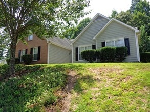 Building Photo - 3350 Stratton Ln