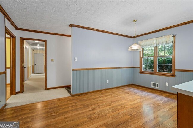 Building Photo - 3929 Lenora Church Rd