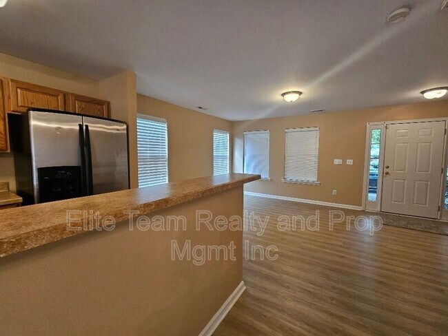 Building Photo - 17604 Caldwell Track Dr