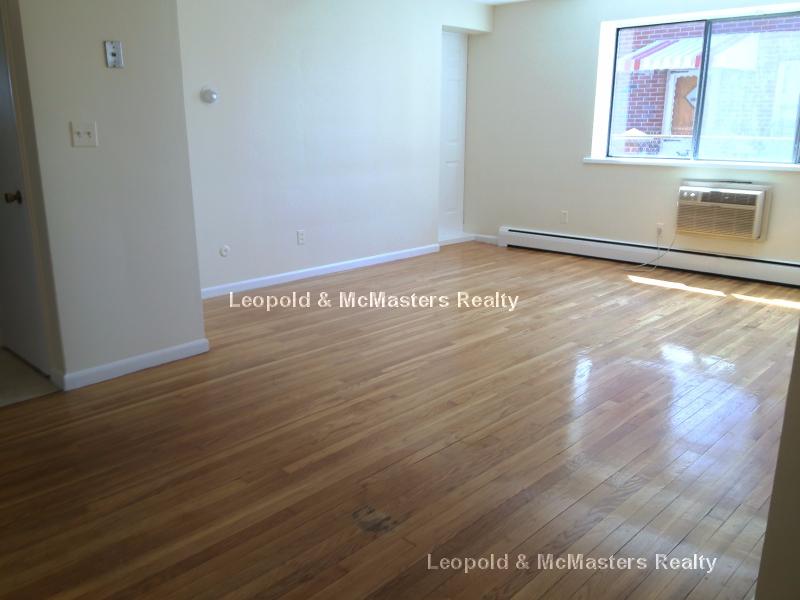 Primary Photo - 80 Litchfield St