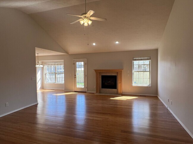 Foto del edificio - 3 Bed / 2 Bath in the Heart of Nixa