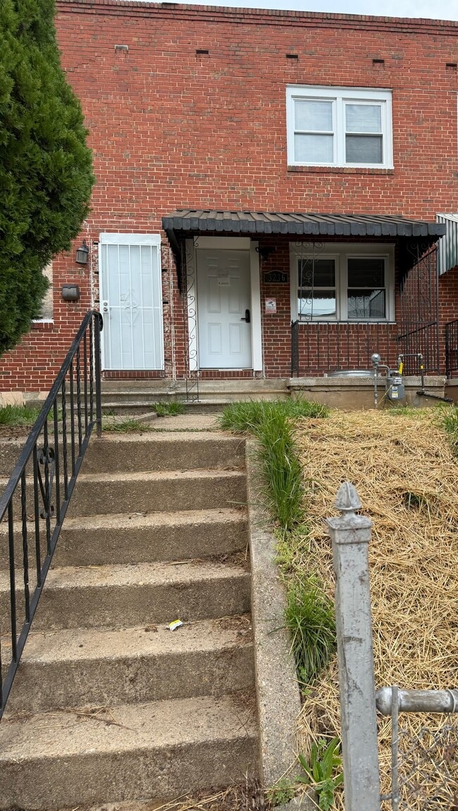 Building Photo - 3236 Lohrs Ln