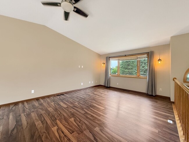 Building Photo - 9725 Pallisades Cir