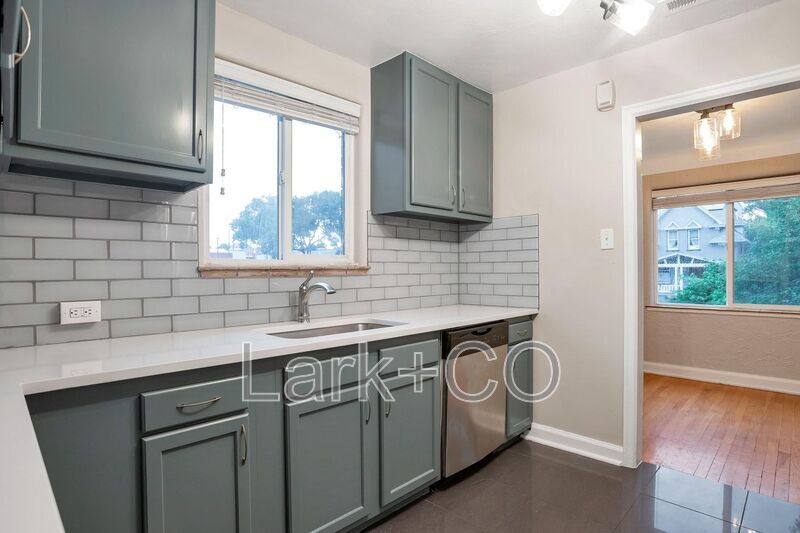 Primary Photo - 2820-2824 W 38th Ave
